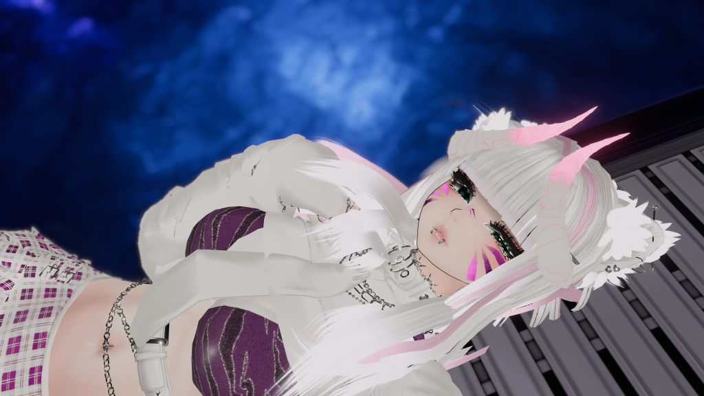 VRChat_2026-08-05_23-58-51.850_7680x4320