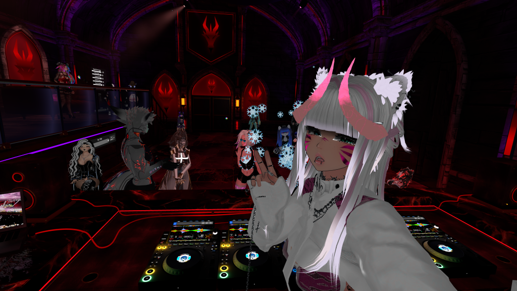 VRChat_2026-09-19_22-59-42.260_7680x4320