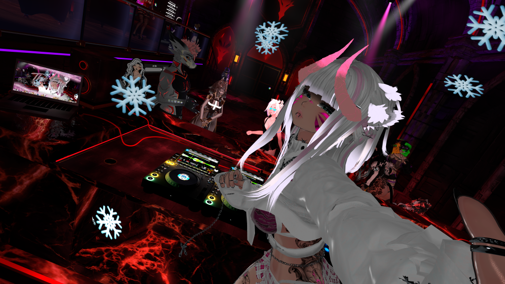VRChat_2026-09-19_22-59-46.124_7680x4320
